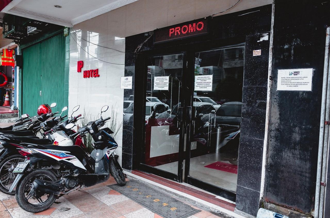 Reddoorz Plus Near Palembang Indah Mall Экстерьер фото